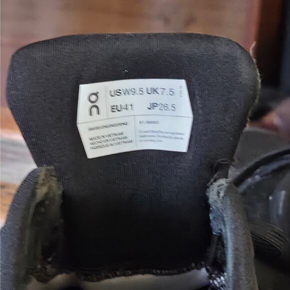 Womens On Cloudtec Black White Running Sneakers Athletic Gorpcore GUC 9.5 - Picture 10 of 15